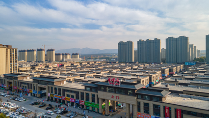 華耀城人氣漸旺，各地塊建設提速助力商品批發貿易繁榮